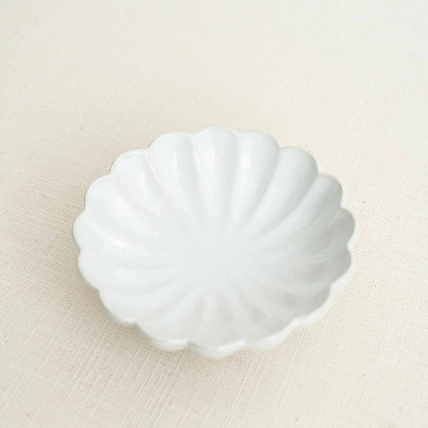 Scalloped Ceramic Bowl