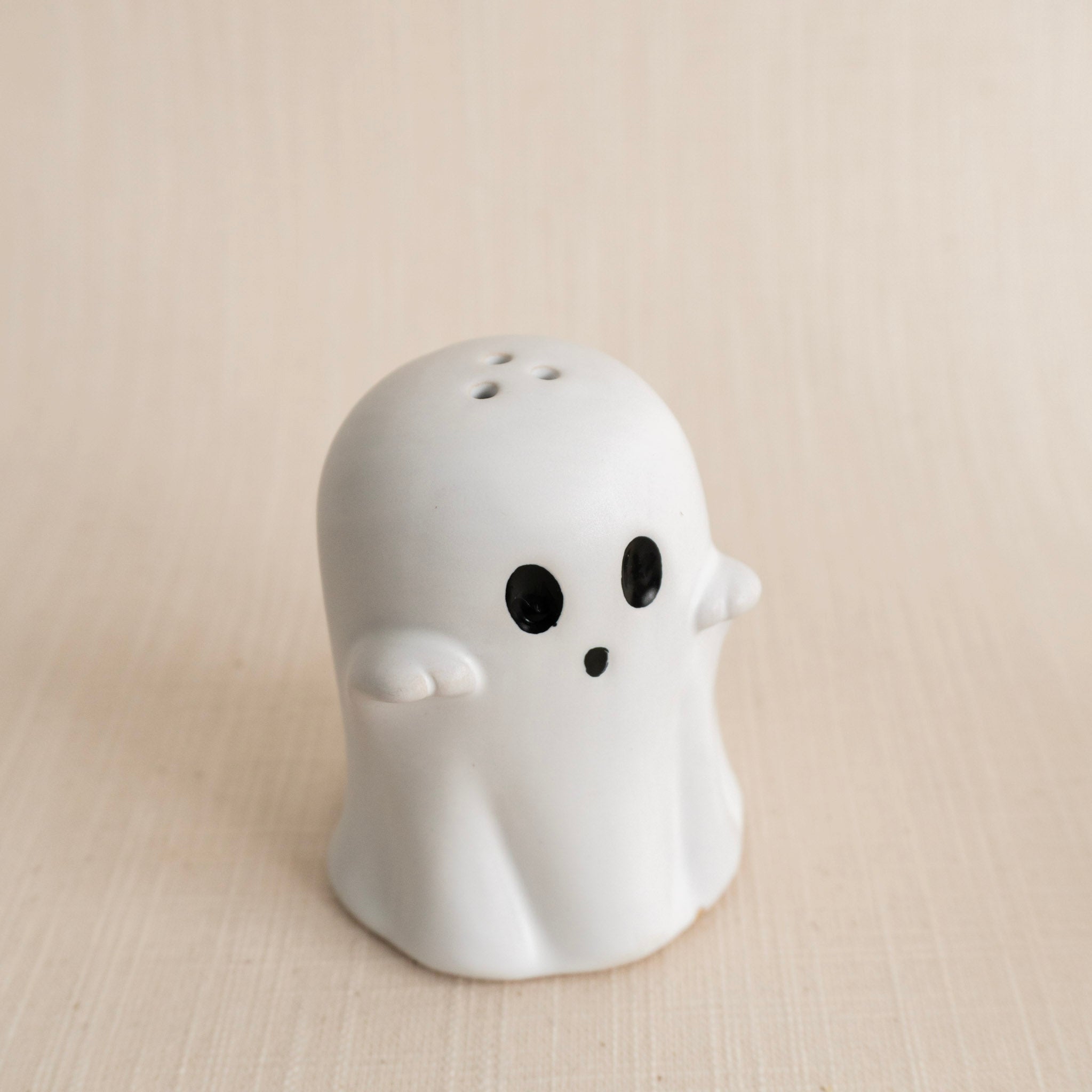 Stoneware Ghost Salt & Pepper Shakers Set