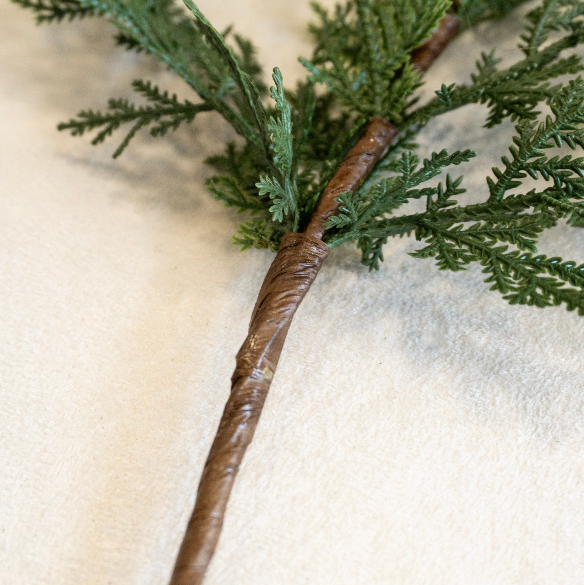 24" Cypress & Pine Cone Spray