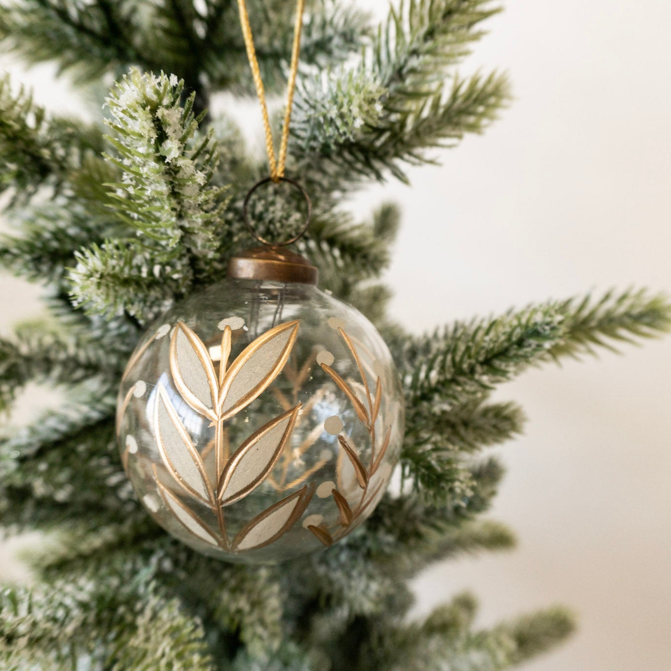 3" Etched Glass Ornament w/Vine Pattern
