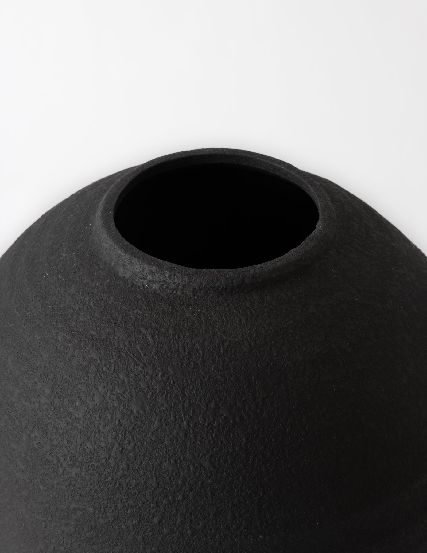 Konos Vase - Black