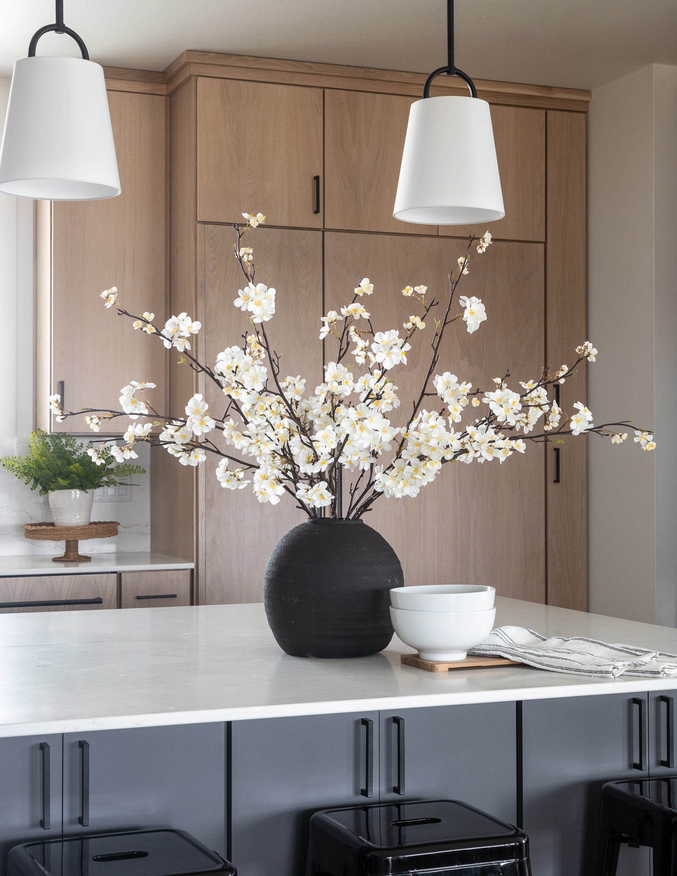 Konos Vase - Black
