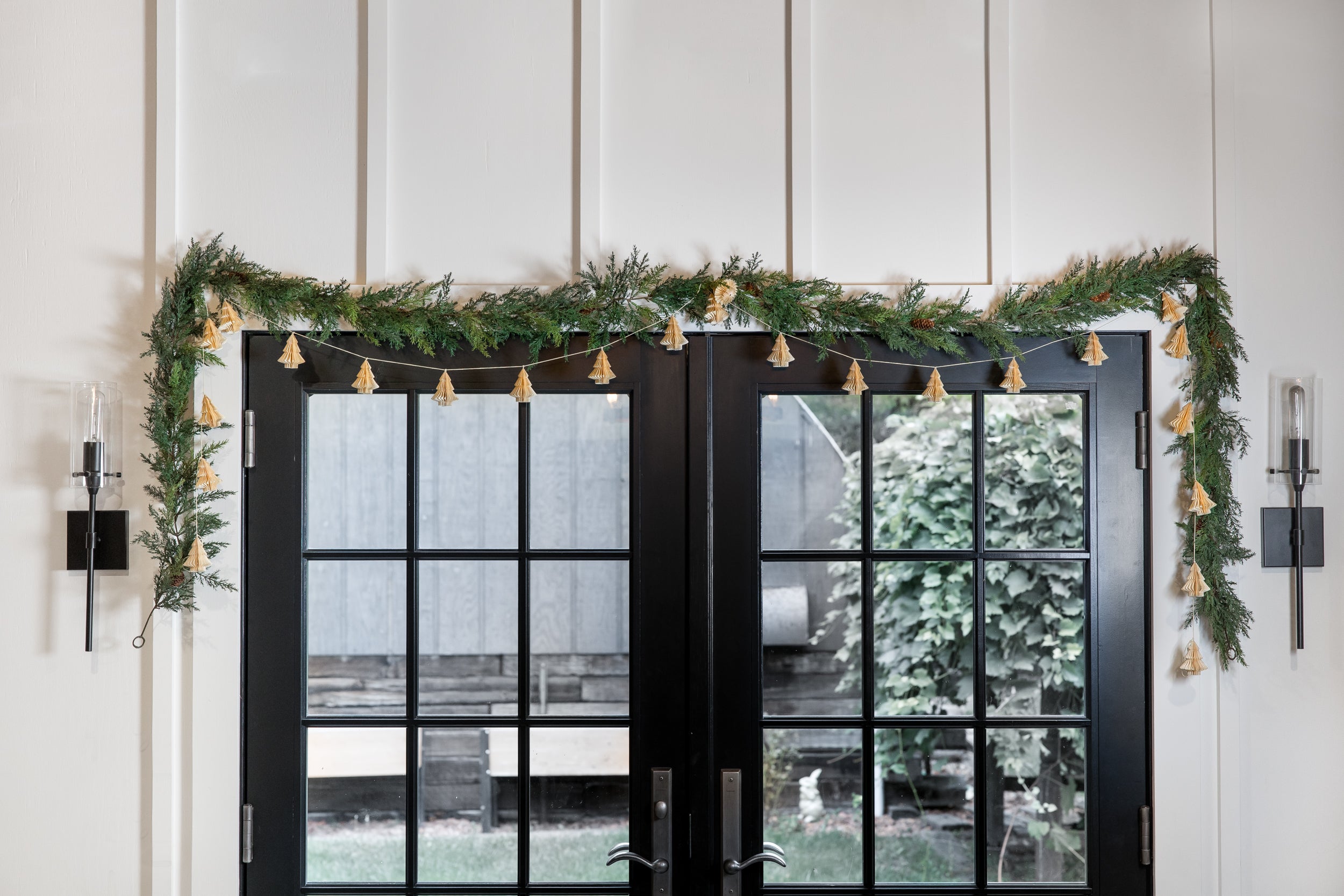 72" Arborvitae Garland