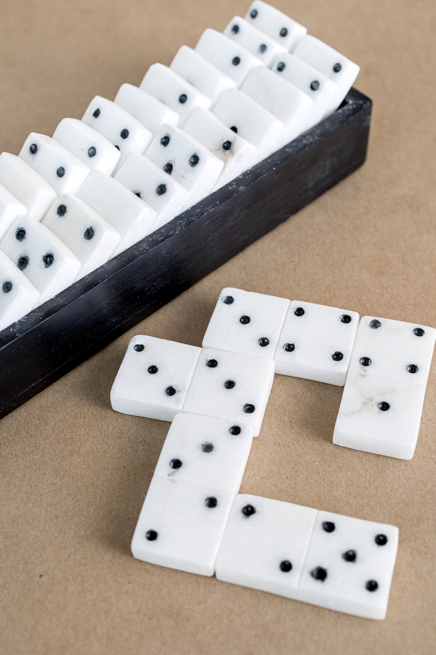 Alabaster Dominos Set