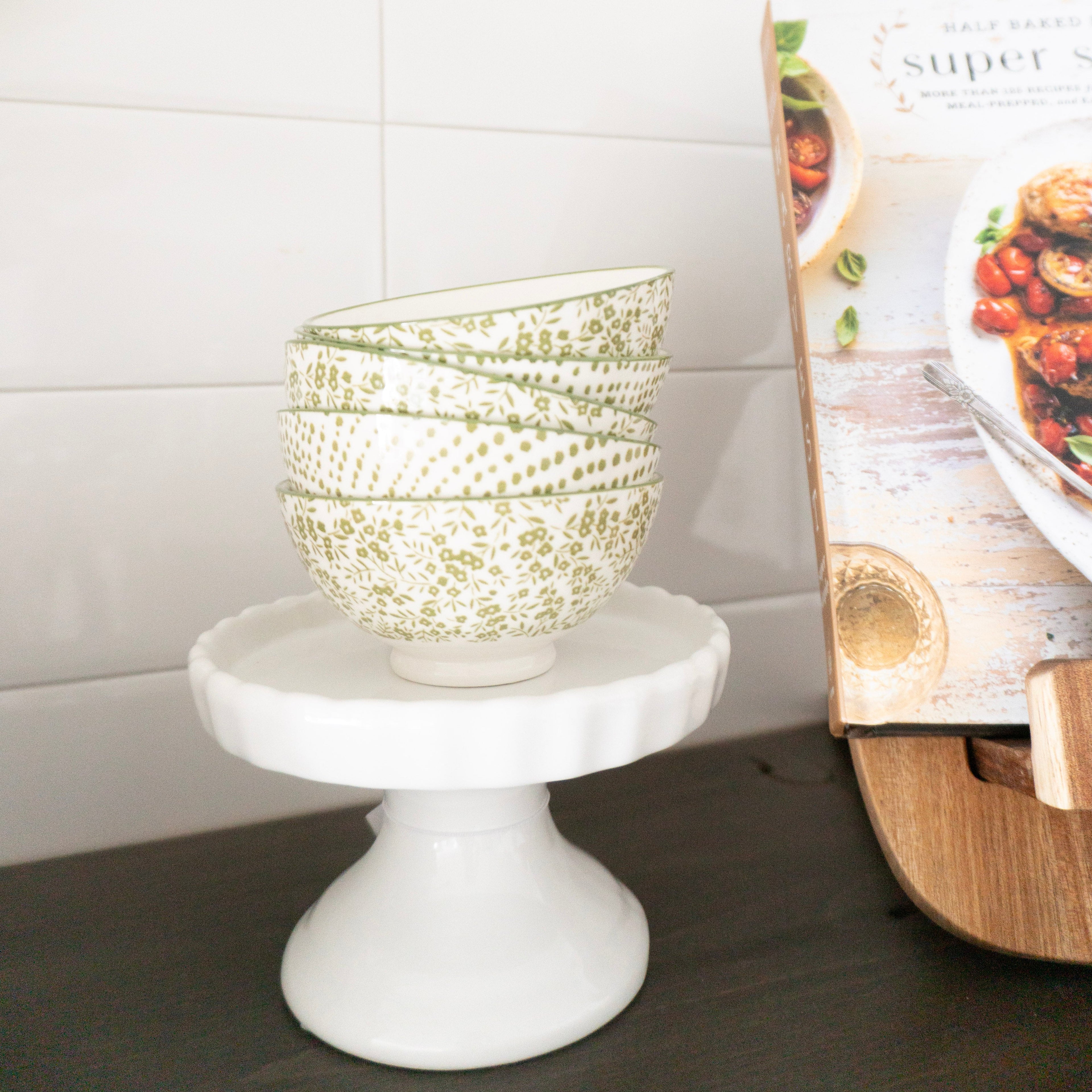 White Scalloped Pedestal