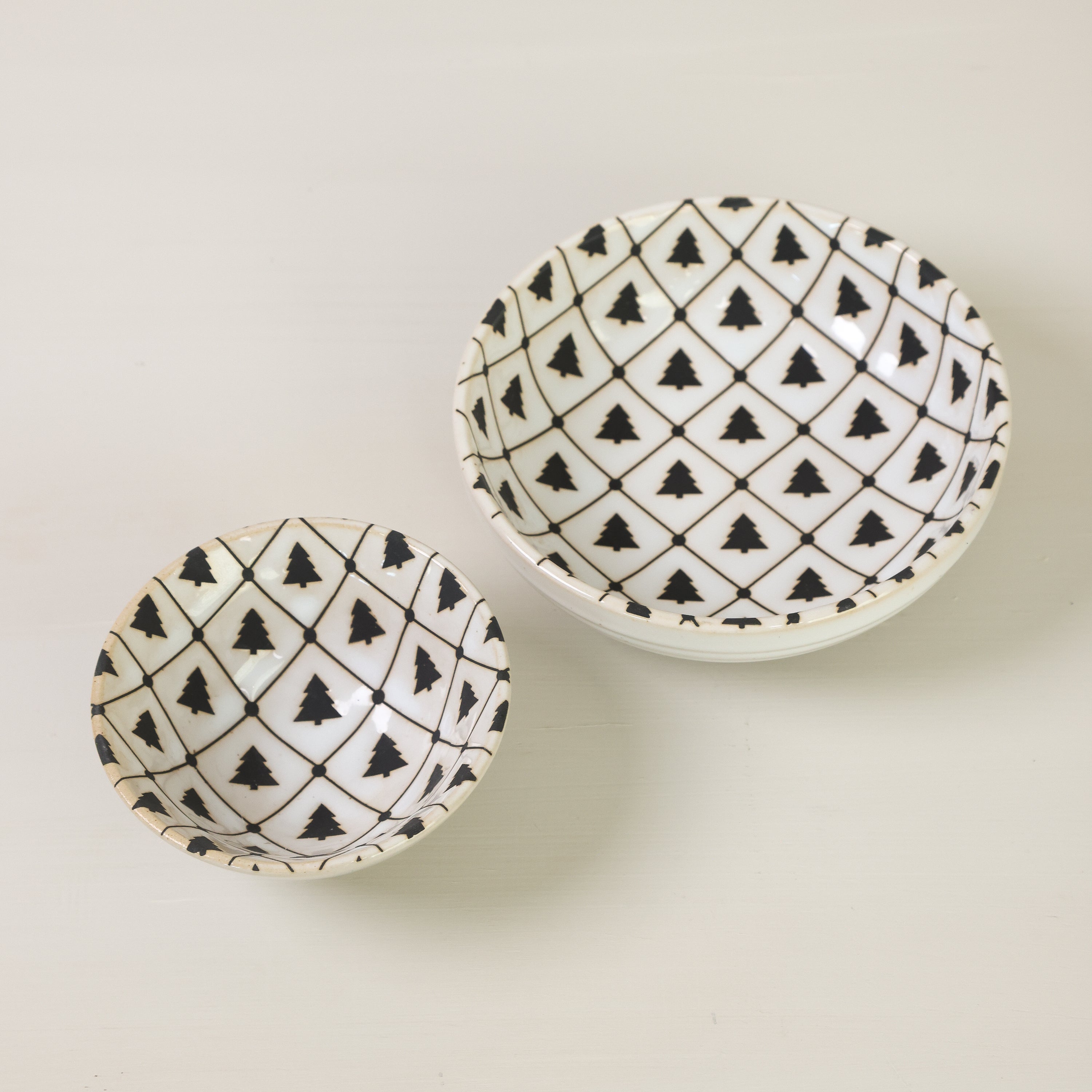 Stoneware Tree Pattern Bowl