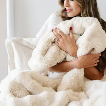 Plush Throw Blanket (Buttermilk)