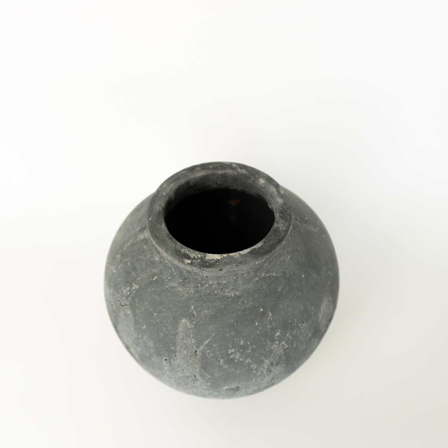 7.5" Charcoal Round Vase