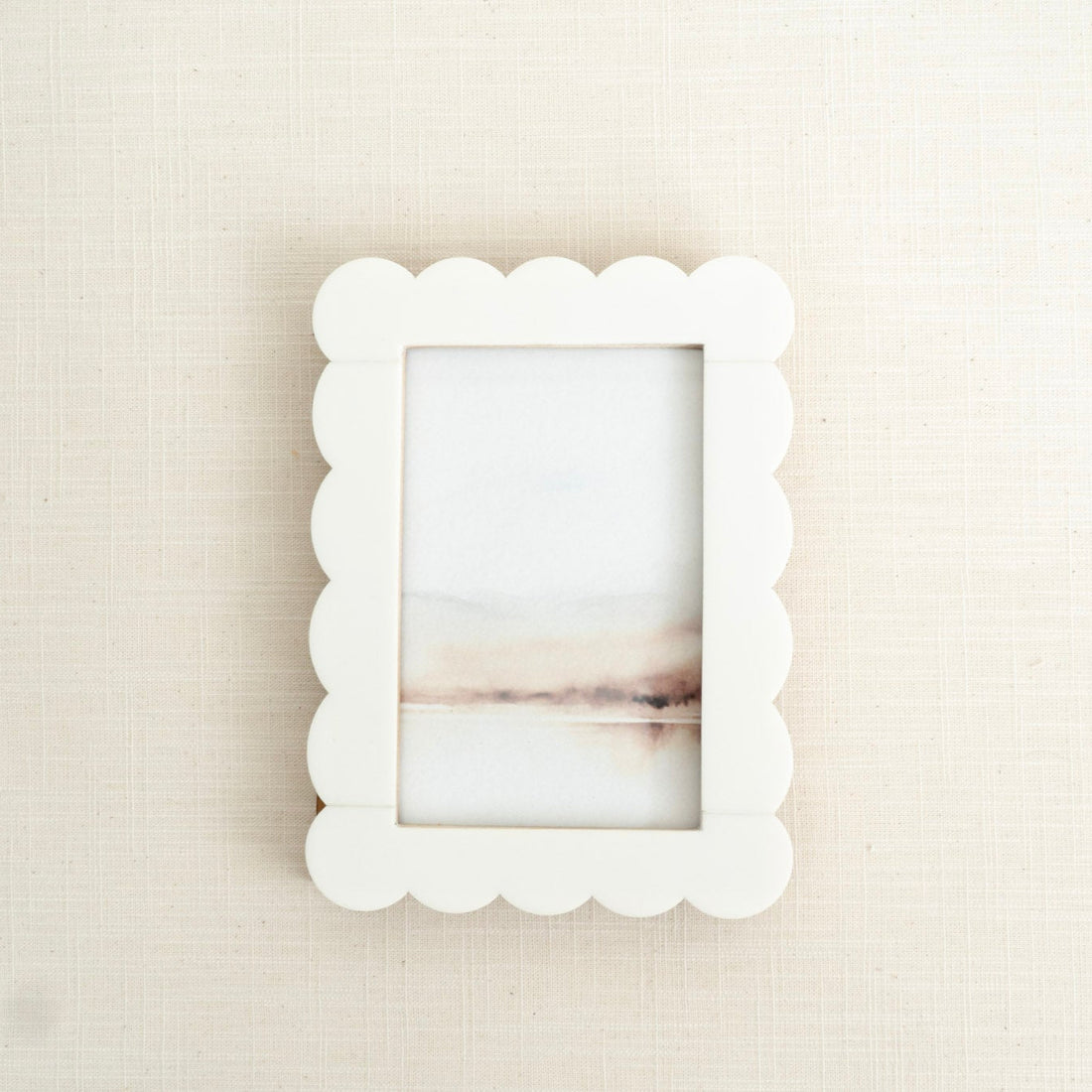Scalloped Photo Frame