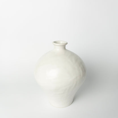 10" White Rounded Vase
