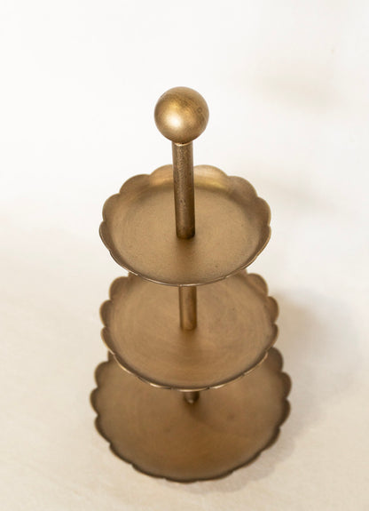 3-Tier Tray w/Scallop Edge