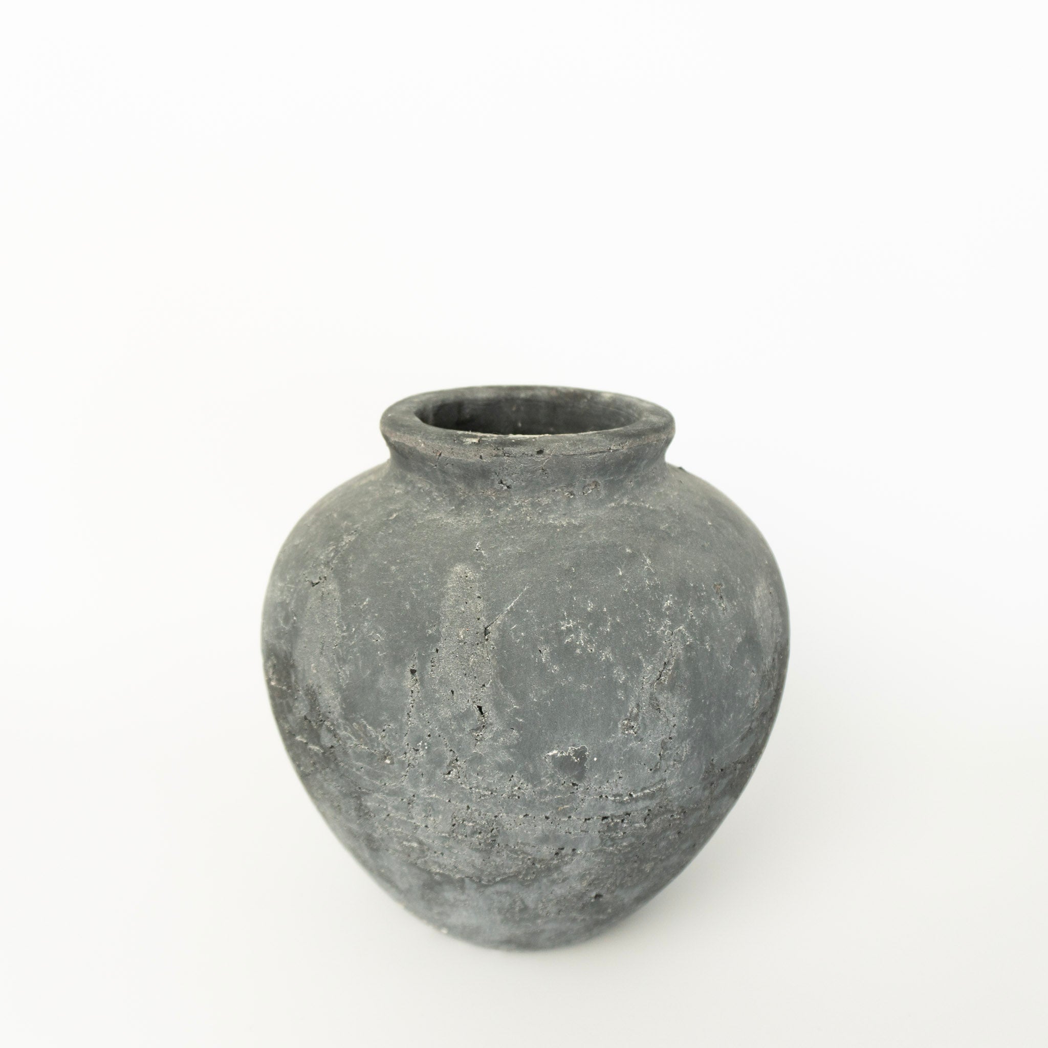 7.5" Charcoal Round Vase