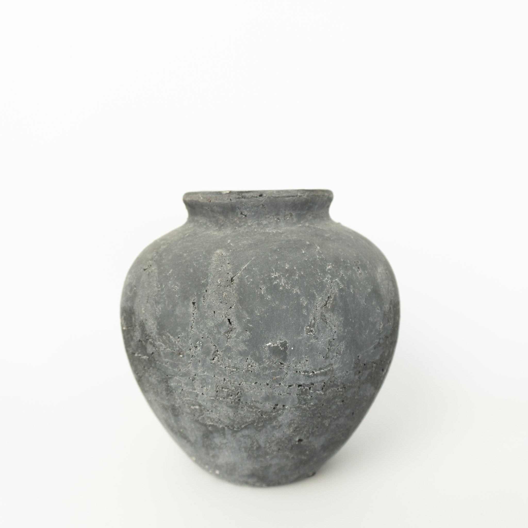 7.5" Charcoal Round Vase