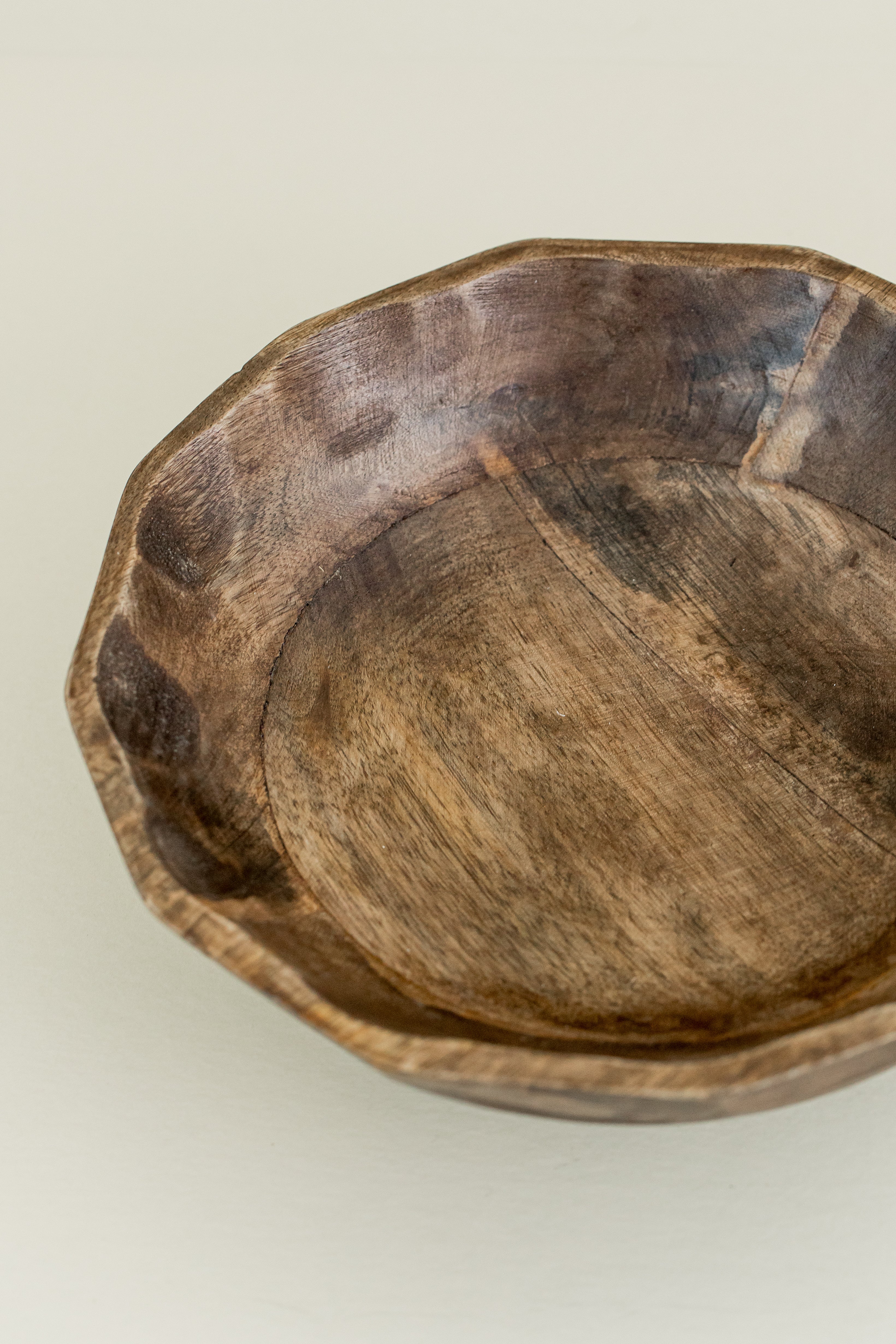 Mango Wood Scalloped Bowl