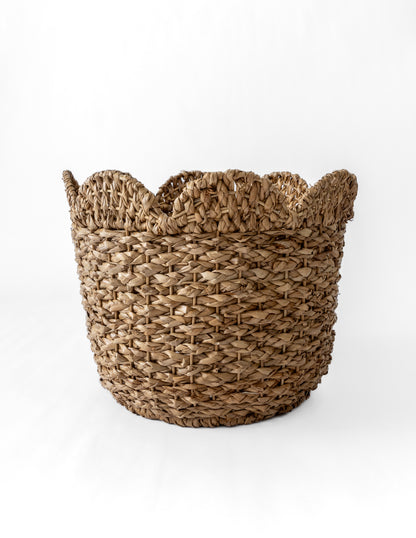 Braided Scalloped Edge Basket