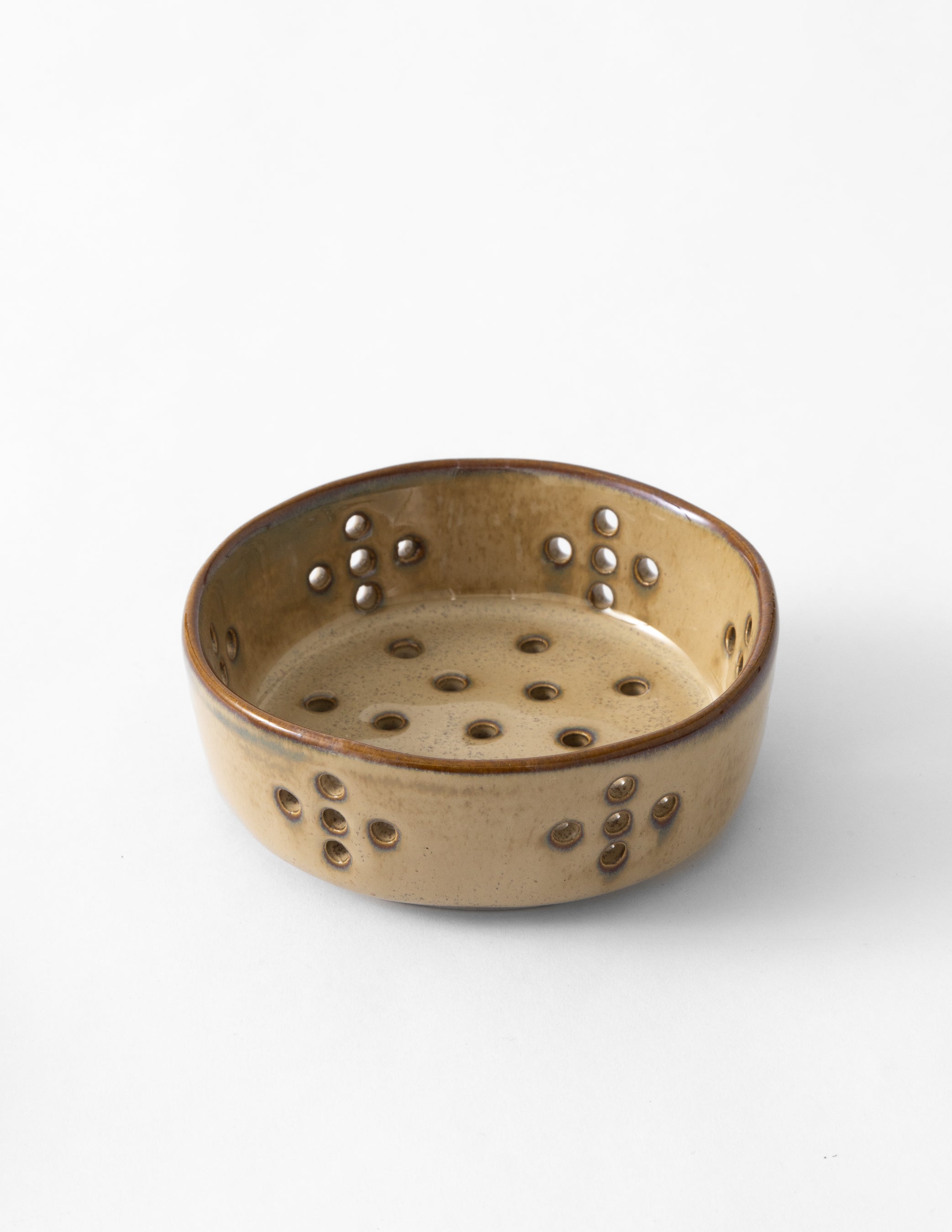 Stoneware Berry Bowls