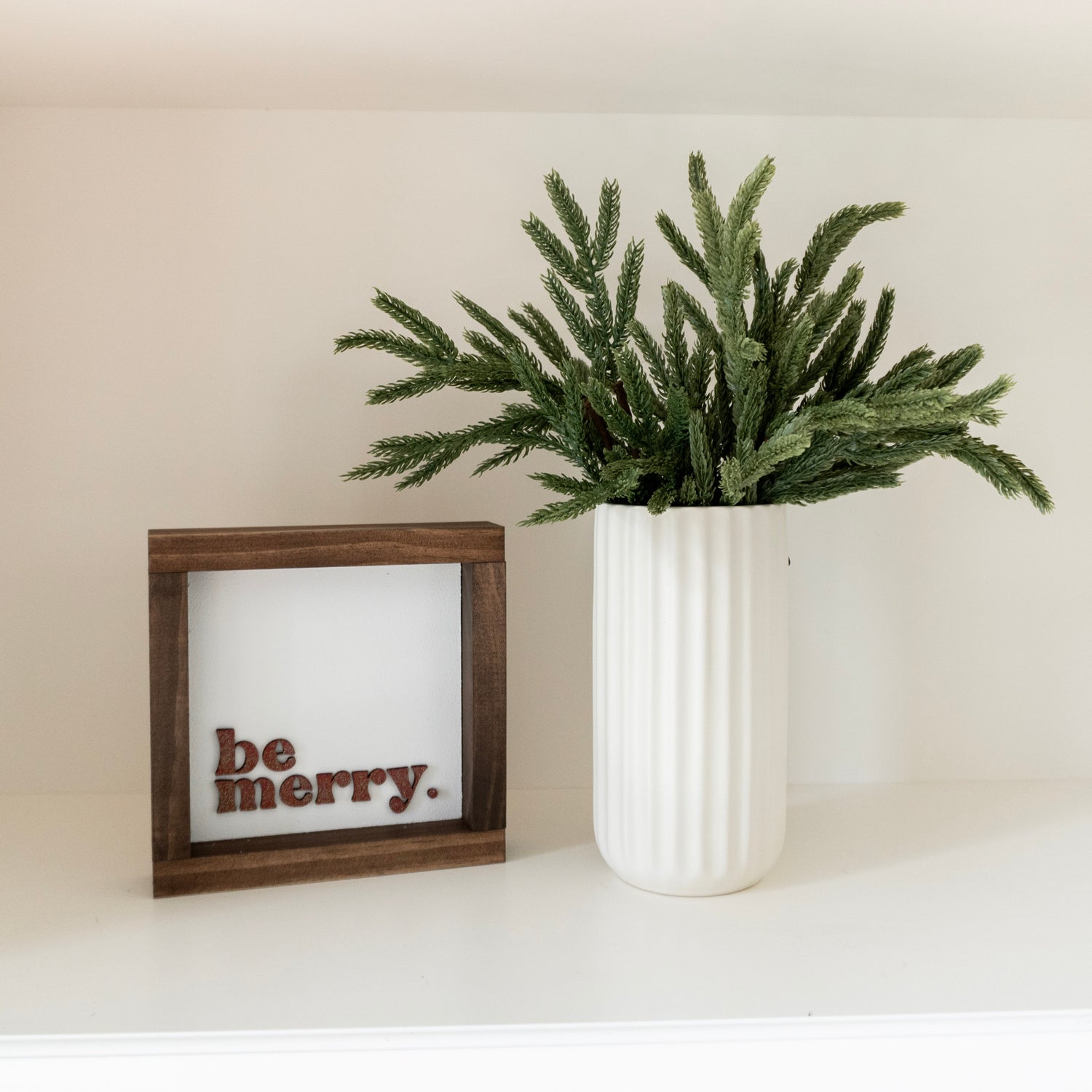 Be Merry Mini Sign
