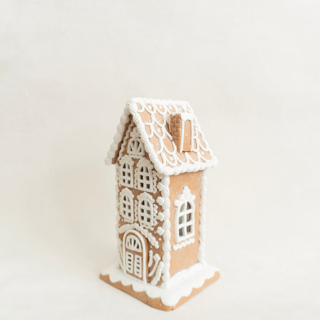 10" Lighted Gingerbread House