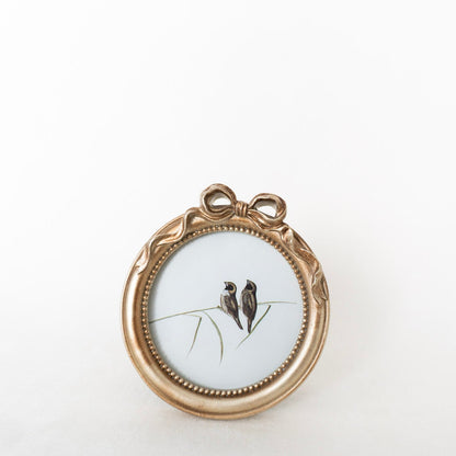 4x4 Round Gold Bow Frame