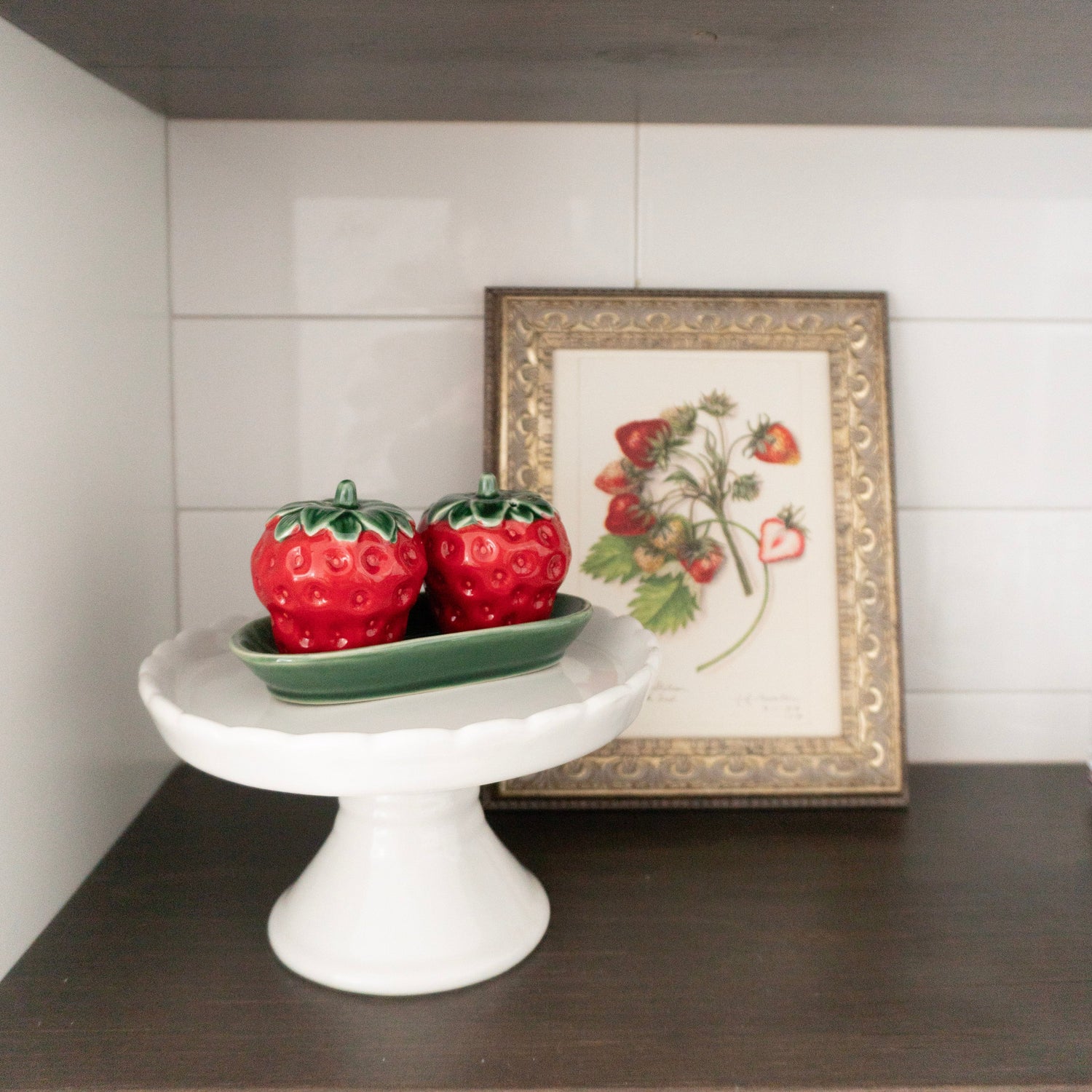 White Scalloped Pedestal