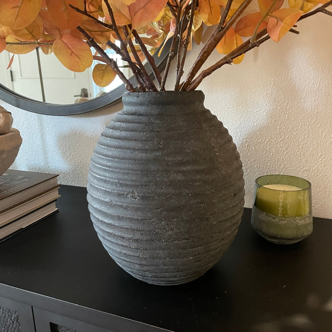 10&quot; Black Terracotta Vase