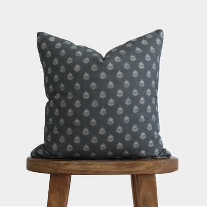 22&quot; Blue Clay Vintage (Pillow Cover)