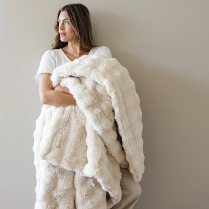 Plush Throw Blanket (Buttermilk)