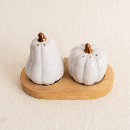 Pumpkin Salt &amp; Pepper Shakers w/Tray